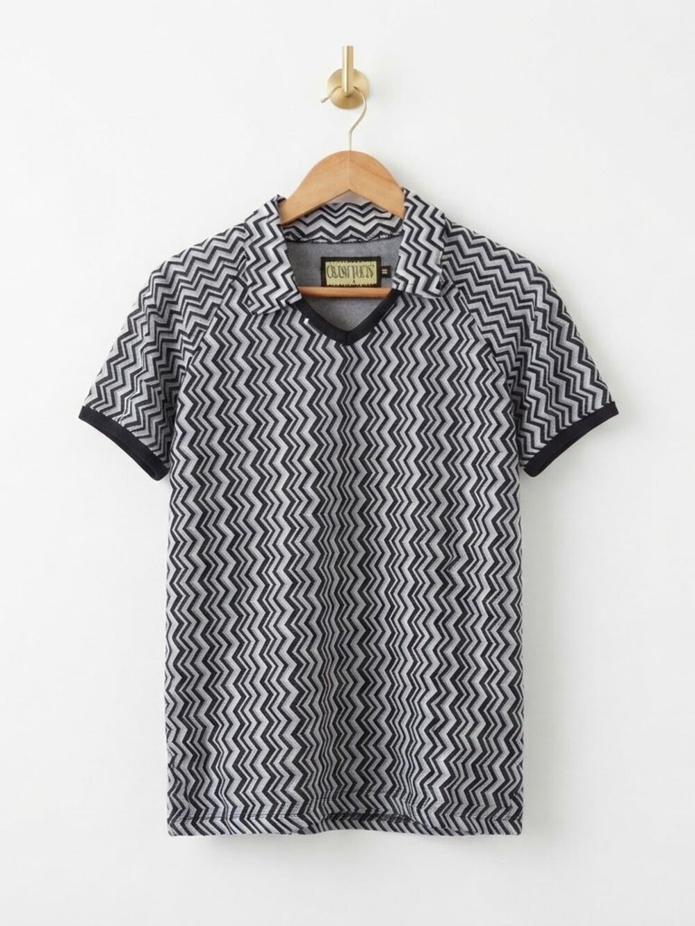 Zig Zag Striped Polo Shirt Size Medium Short Sleeve Artsy